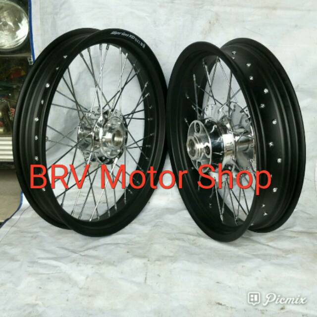 Sepaker Velg Tiger Revo Mega Pro Verza Gl Pro Siap Pasang Tapak Lebar Ring 17