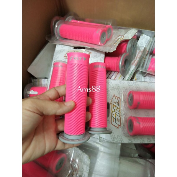 Paket 2 Item Handgrip Grip Kitaco Variasi Warna Pink + Karet Handle Rem Pink Variasi Motor Universal