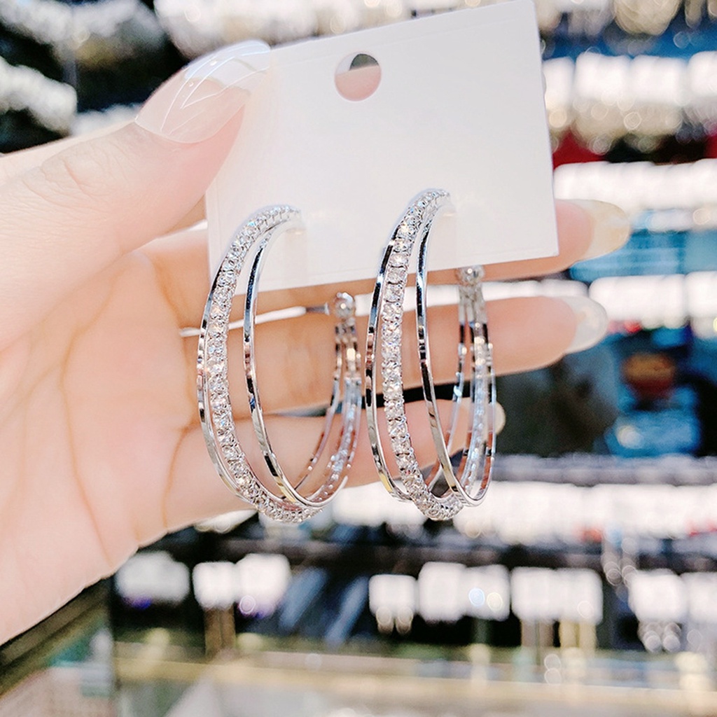 Hu Hu Hu Hu Hu Alat Bantu Pasang Kacamata♡ 1 Pasang Anting Juntai Bentuk Bulat Aksen Berlian Imitasi Portable Anti deformed Untuk Wanita