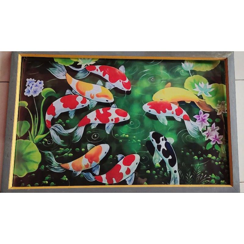 Hiasan dinding lukisan cetak Ikan koi plus bingkai ukuran 85x55