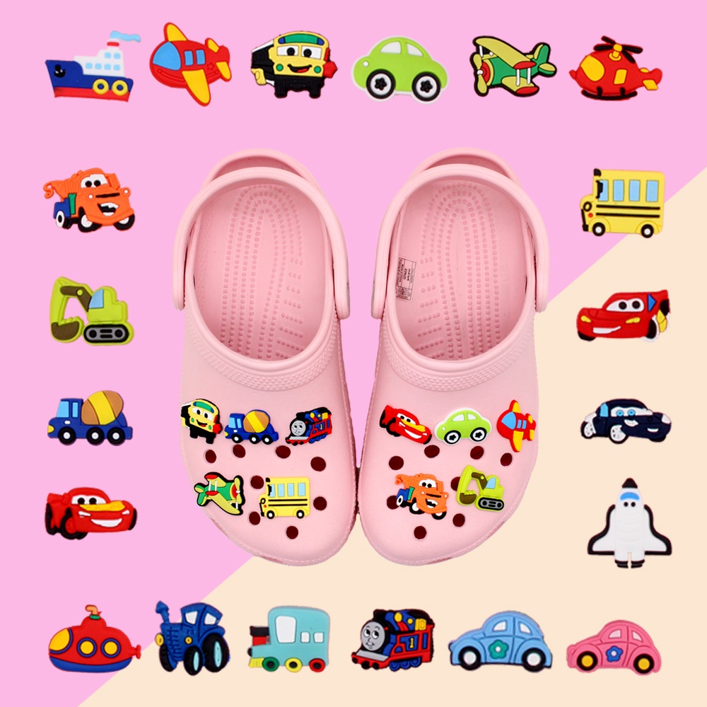 Jibbitz Crocs 1pcs tema mobil kartun shoe charms Pin imut Mobil sport/pesawat/pesiar decorate sandal Lubang Sepatu accessories DIY Dapat Dilepas anak Hadiah