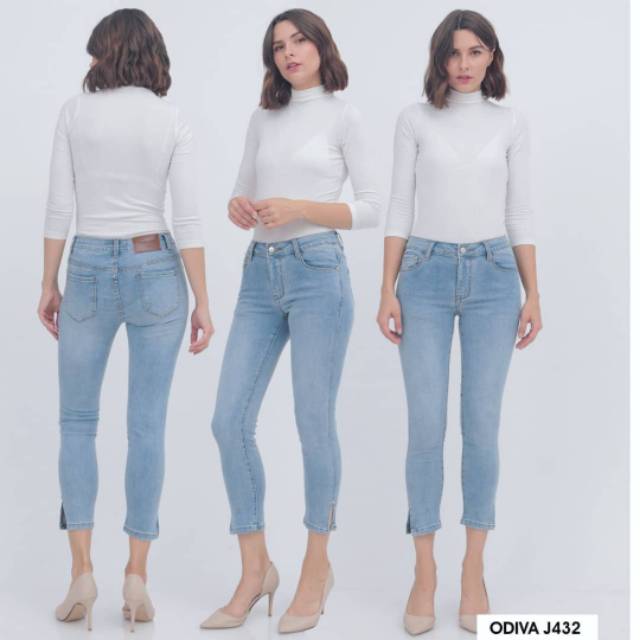 Odiva Jeans J432