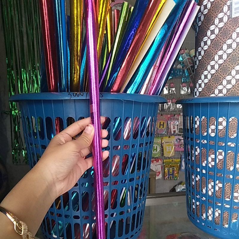 

kertas warna metalik