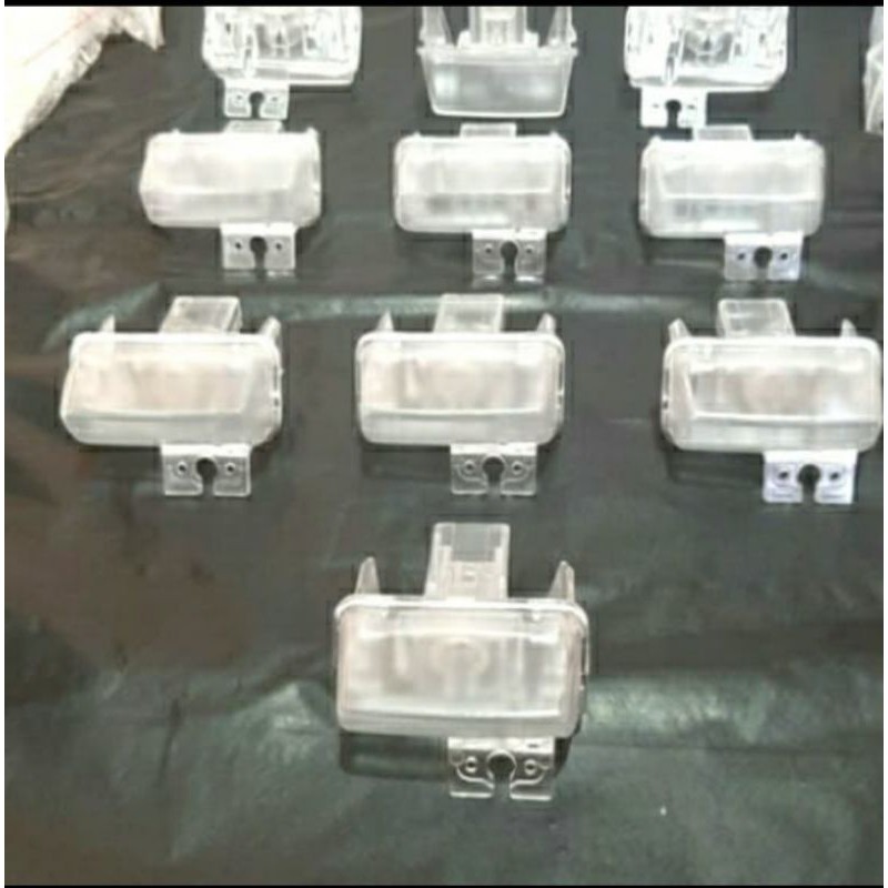 CASING KAMERA MUNDUR MOBIL SIENTA INNOVA REBORN