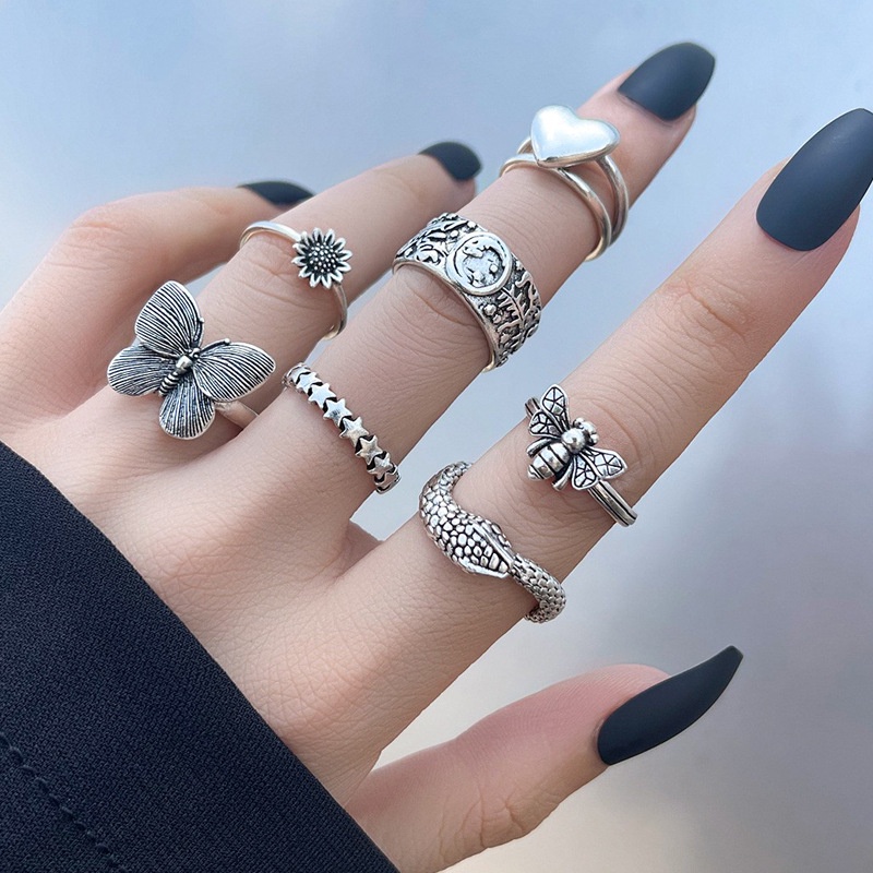 Set Cincin Rantai Ular Desain Kupu-Kupu Hati Warna Silver Gaya Vintage Gothic Punk Untuk Wanita