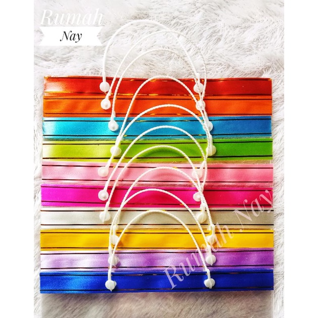 

Plastik Goodie bag Ukuran 25x35 Bingkisan Ultah Minimalis isi 10