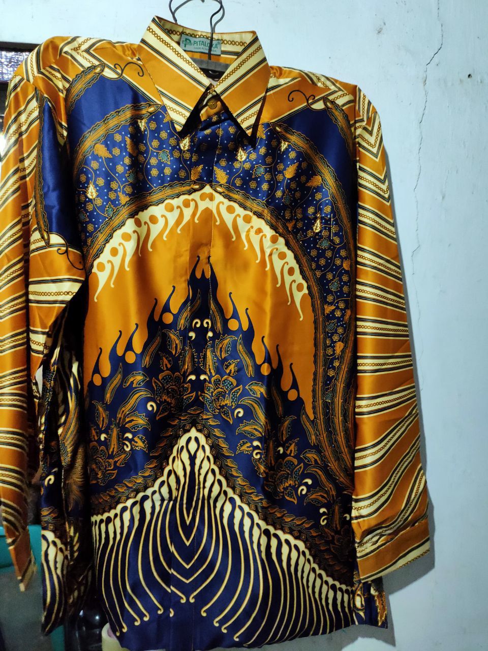 Kemeja Batik Semi Sutra Shyntetic Premium Exclusive Puring Istimewa Bahu Pakai Busa