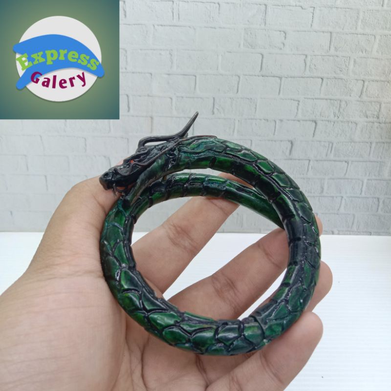 gelang akar Bahar hijau ukir naga engsel AB 35