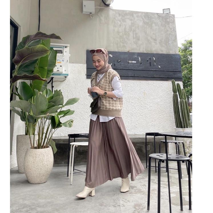 JENNIE VEST KNIT / Houndstooth vest knit / Rompi rajut wanita korean style / Outer wanita Kekinian H