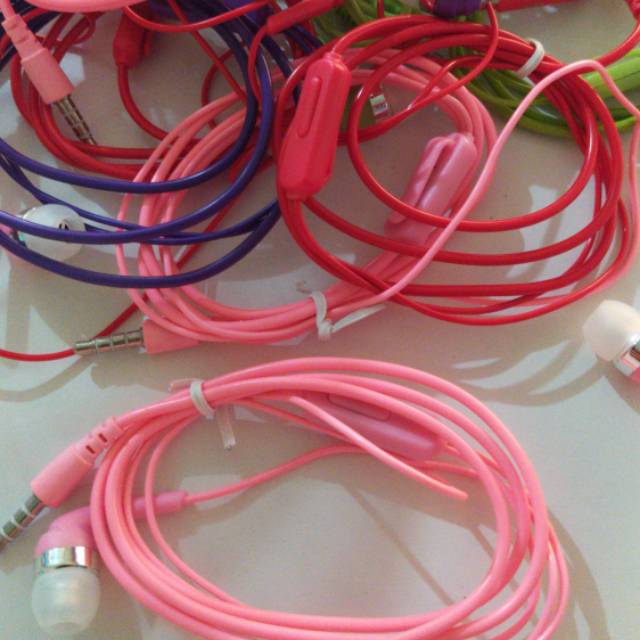 Headset kabel ngebass