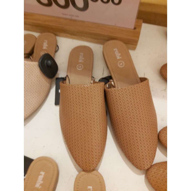 SEPATU SLIP ON WANITA RUBI - ESSENTIAL AVERY MULE