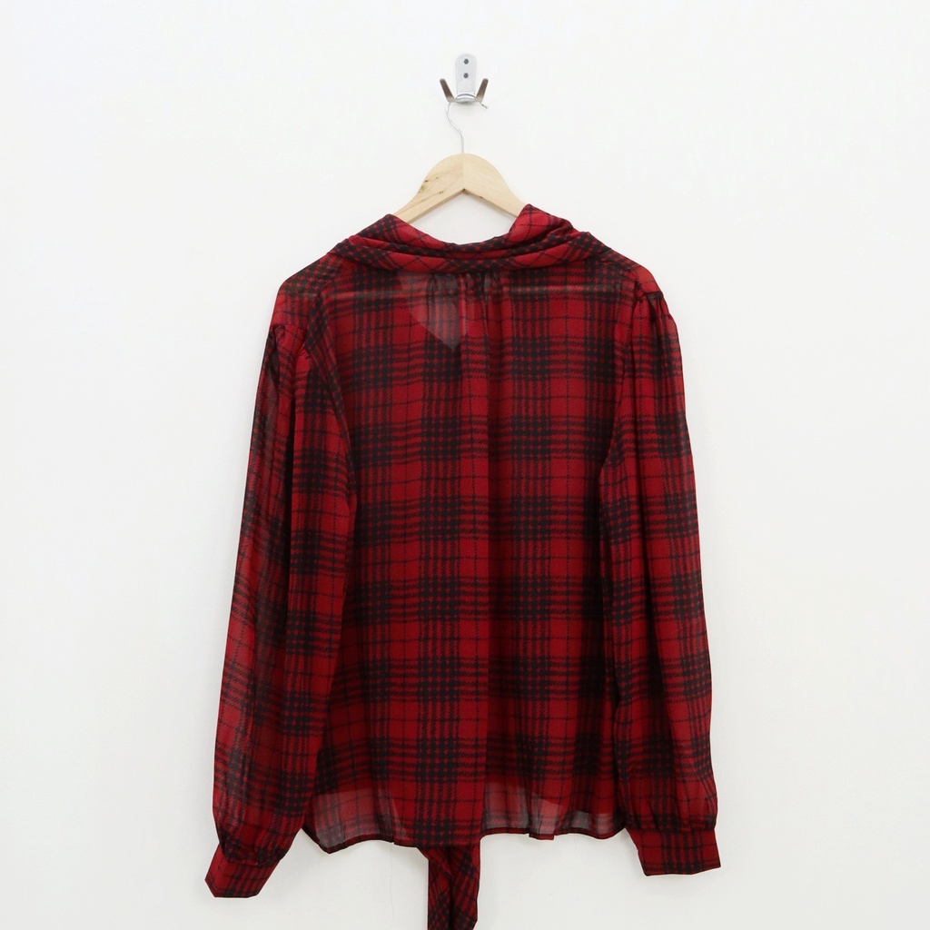 Ziza plaid hem top -Thejanclothes