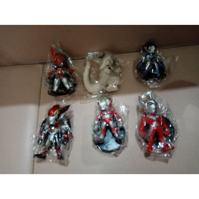 

FIGURE ULTRAMAN