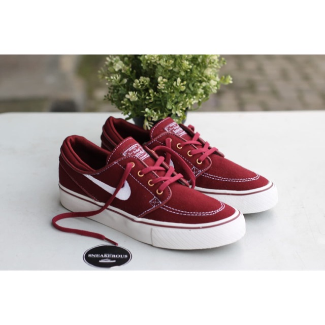 nike sb janoski maroon