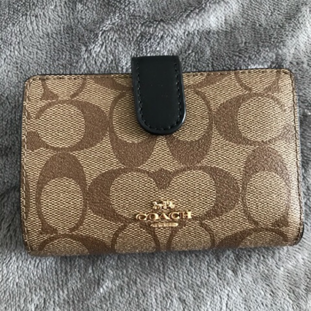 Dompet medium Coach Corner Zip (Original)