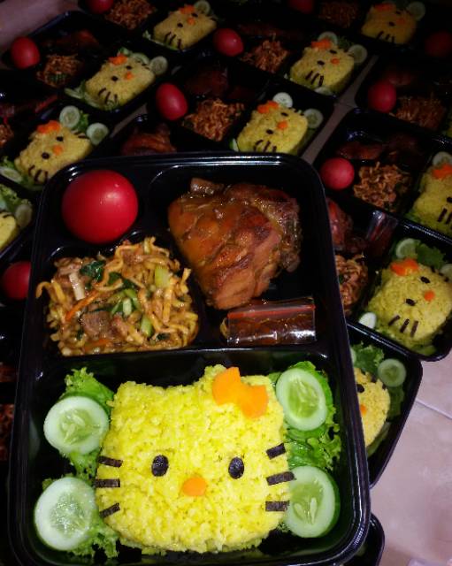 Minimal 20pc Gojek Grab bento karakter anak nasi snack box nasi kuning kado ultah hellokitty doraemon unik kado ultah