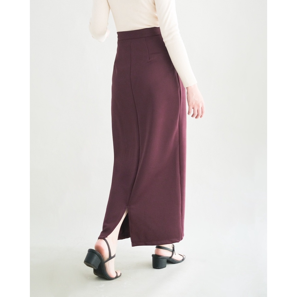 Myrubylicious GANI BASIC LONGSKIRT