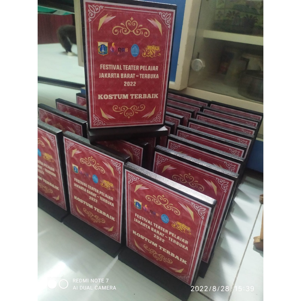 Terlaris Plakat Kayu Murah Vandel Kotak plakat cinderamata plakat kenangan plakat kkn plakat pkl