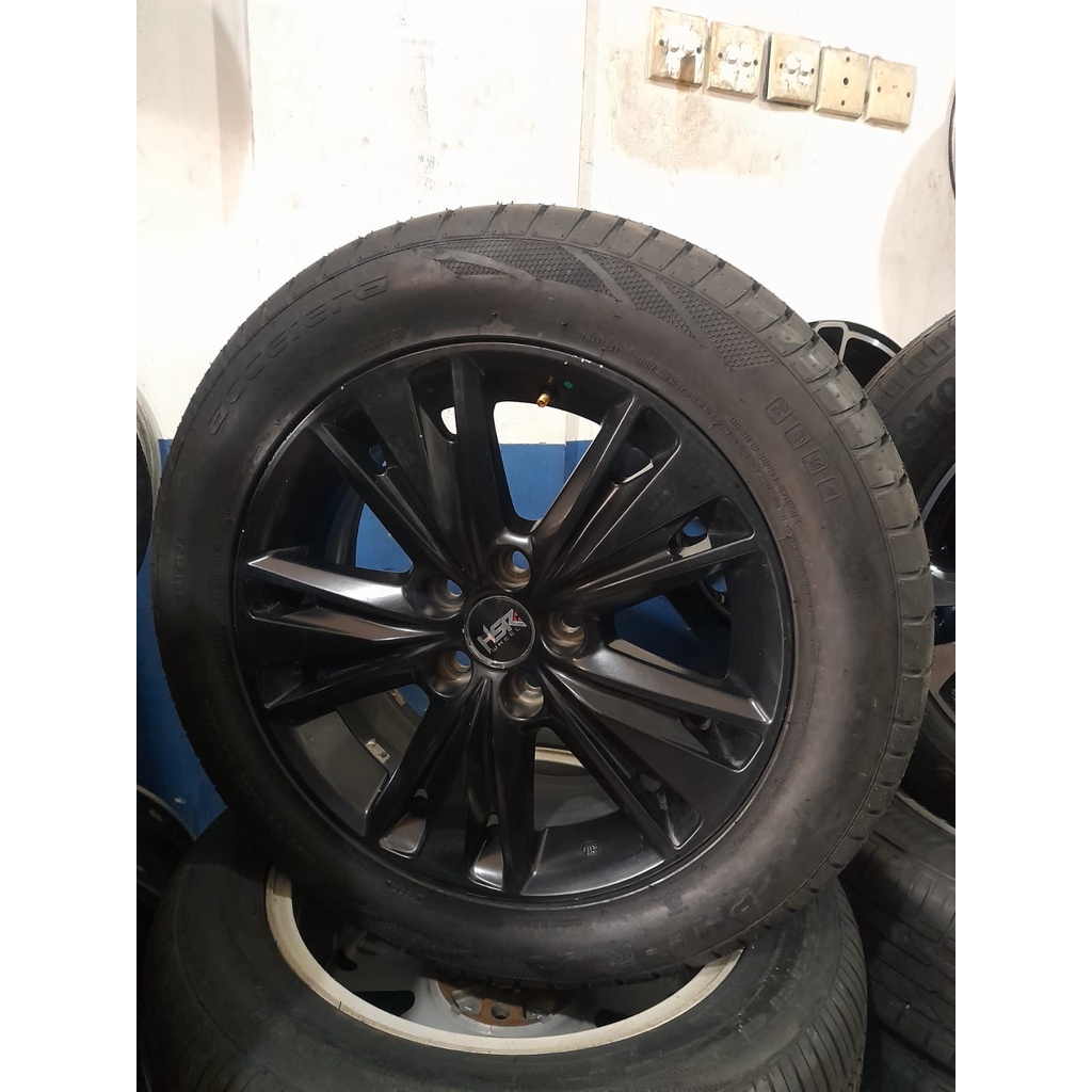 Velg Bekas Murah Standar Venturer R17 Pcd 5x114,3 + Ban