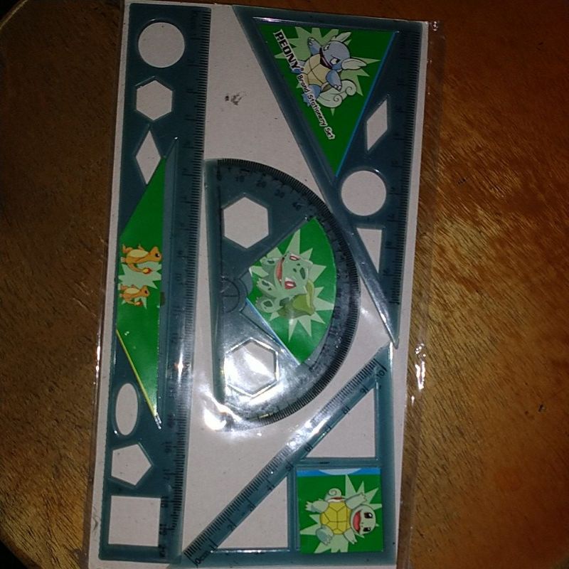 

Penggaris belajar (4 jenis dalam 1 pcs)