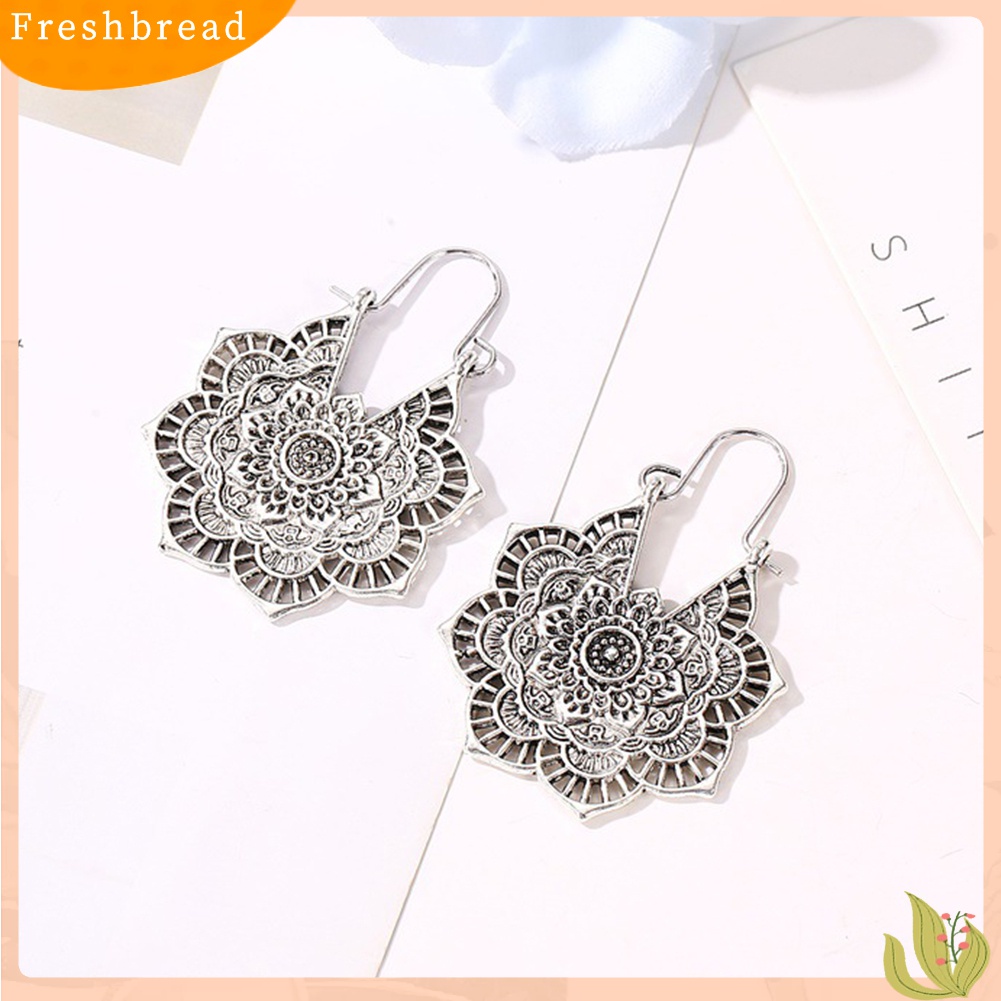 Fresh| Anting Kait Gantung Wanita Desain Ukiran Bunga Hollow Gaya Vintage Untuk Hadiah