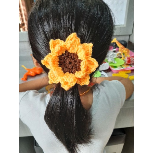 double layered sun flower. crochet. cute flower