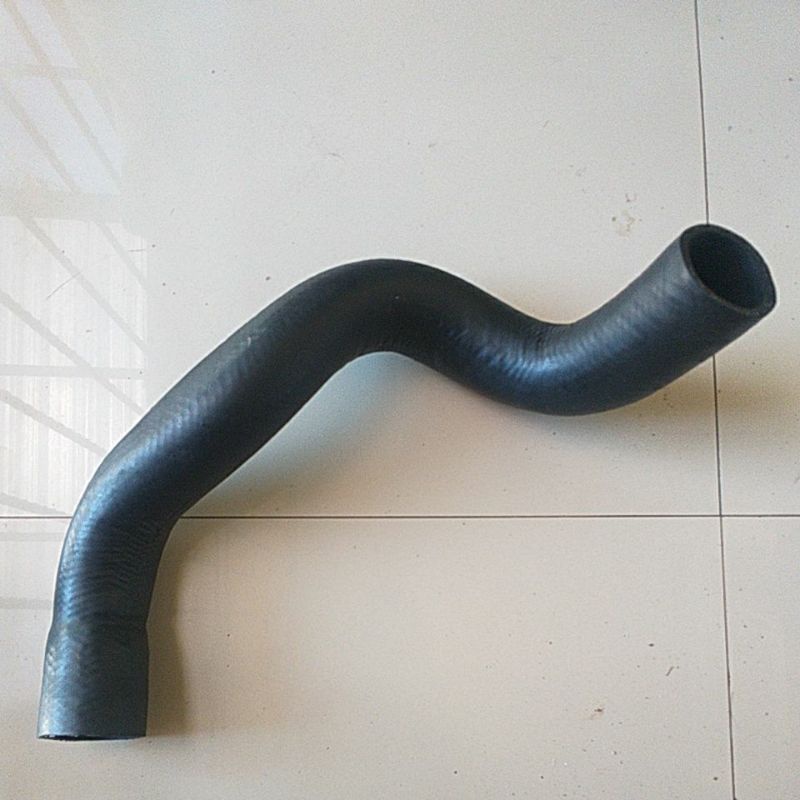 SELANG RADIATOR BAWAH HINO DUTRO PS135