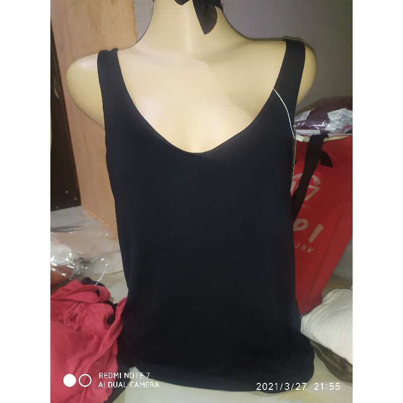 6618 Kamisol Bra/Tanktop Bra UNIQLO Hitam Size XL