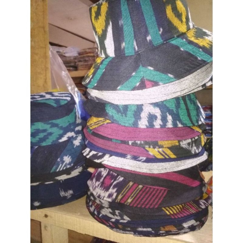 Topi tenun/ Bucket hats