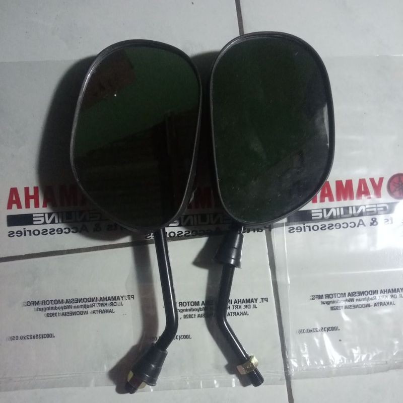 spion yamaha metik dan gigi