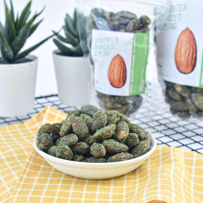 

Simply Greentea Roasted Almond 250 Gr