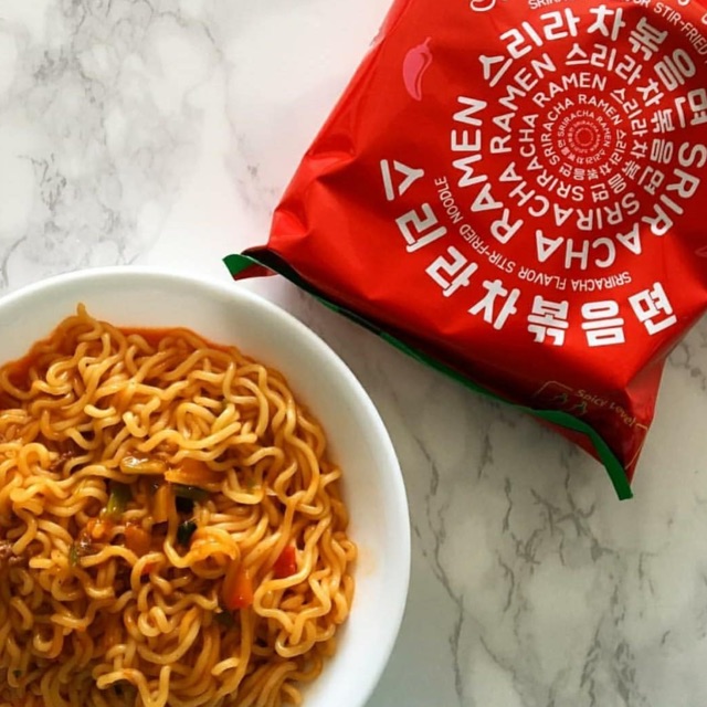 Samyang Sriracha Ramen