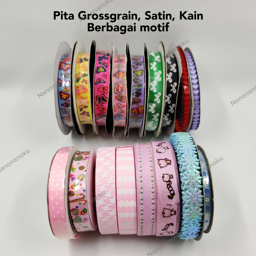 

Pita Grossgrain, Kain Berbagai Ukuran dan Motif Hiasan Hampers Souvenir Mahar Kado