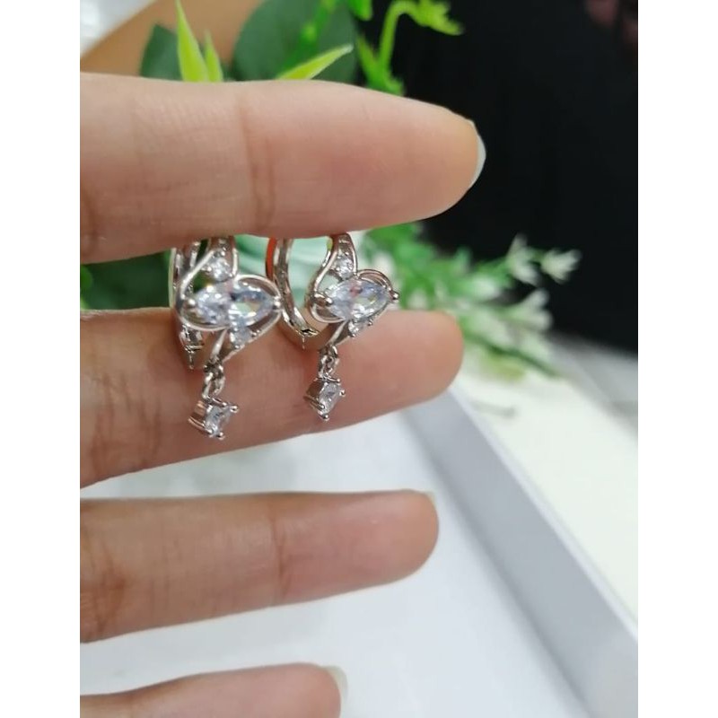 ANTING WANITA TITANIUM WARNA SILVER BANYAK PILIHAN MODEL DAN BENTUK