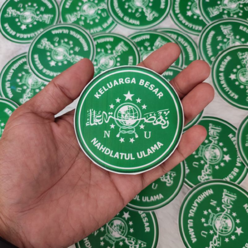 

Stiker Keluarga Besar NU Nahdlatul Ulama Islam Rahmatan Lil Alamin Organisasi Islam terbesar Dunia
