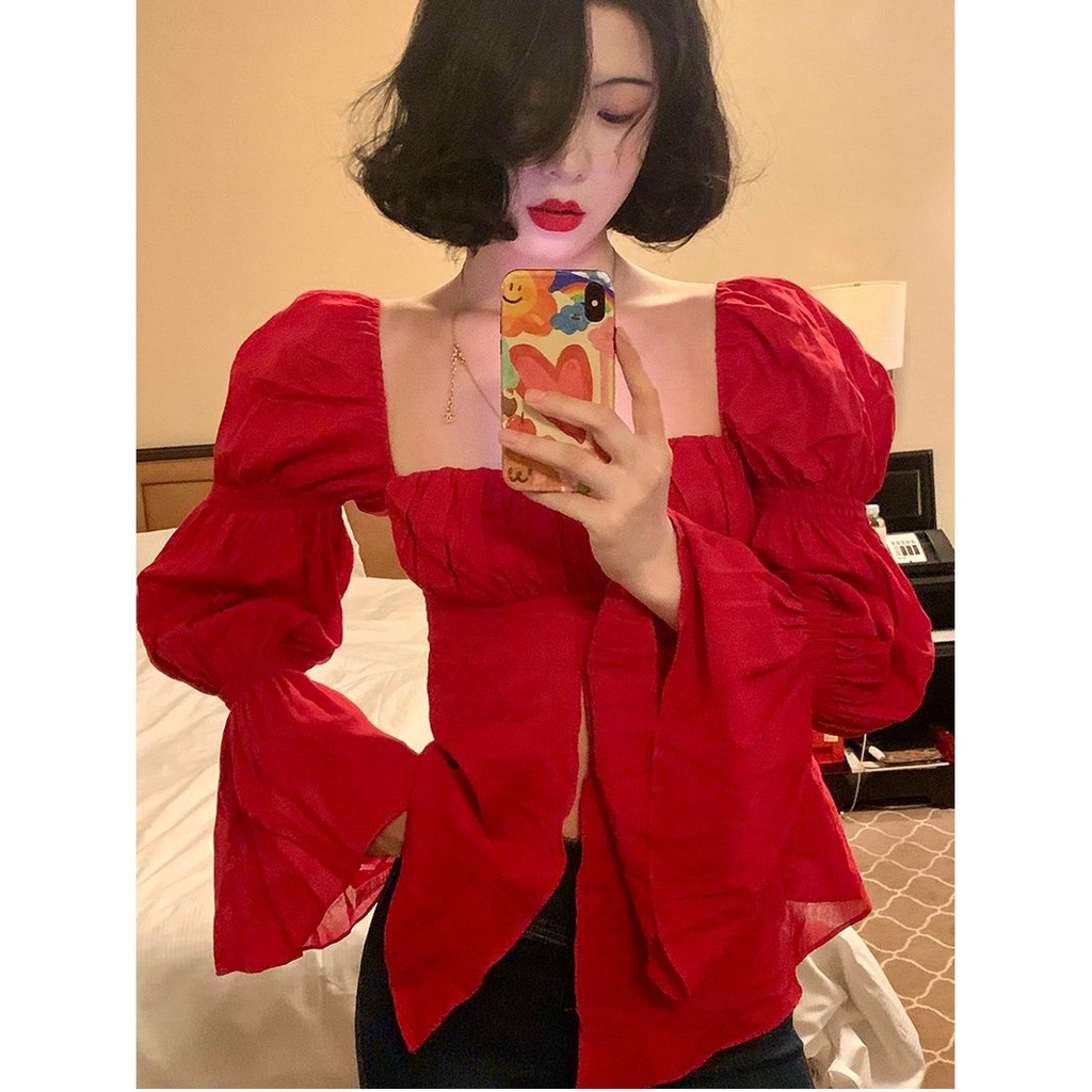 kemeja lengan panjang kerah persegi merah wanita