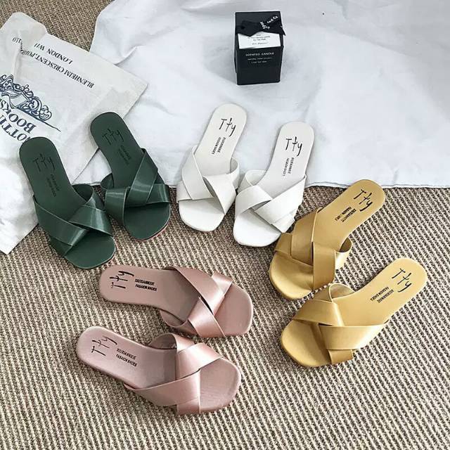 Sandal Wanita TEPLEK LIPAT