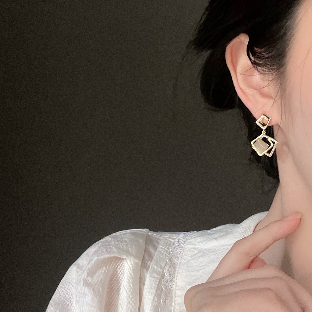 Anting Gantung Korea Fashion Wanita Murah Perhiasan Imitasi Lapis Emas Anting batu Anting