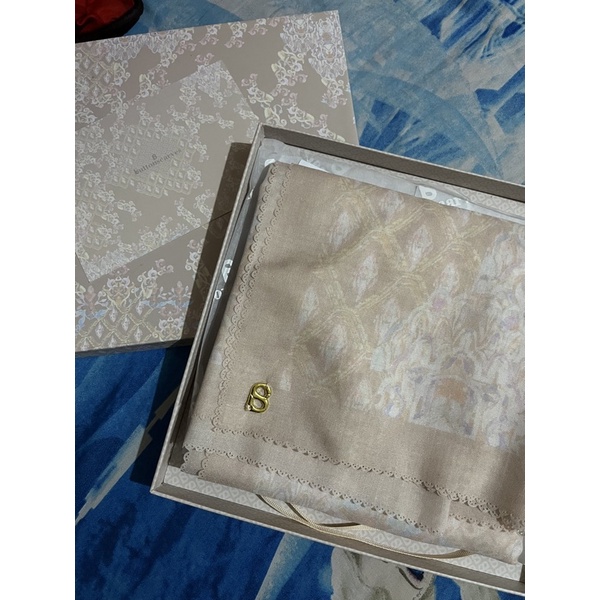 preloved buttonscarves granada cream tan