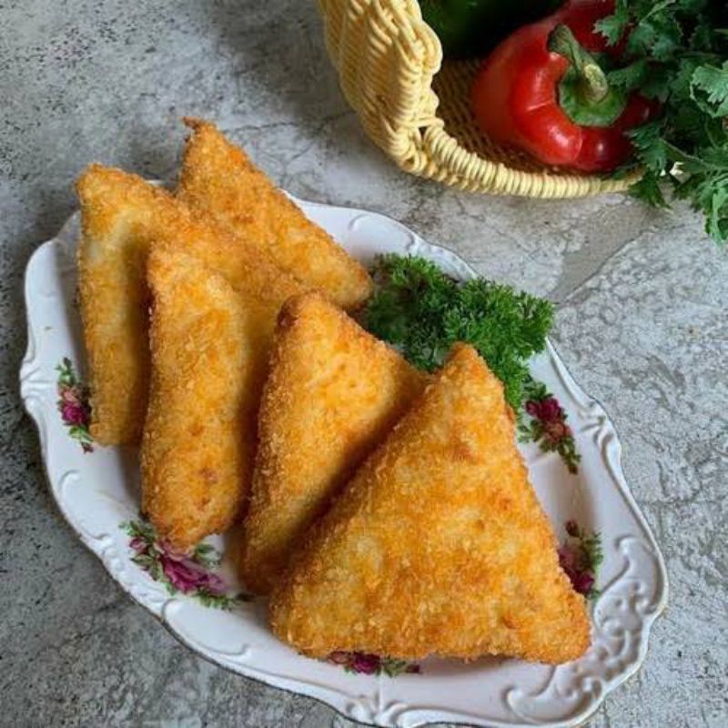 

Risoles American Pedas Isi ayam/sosis