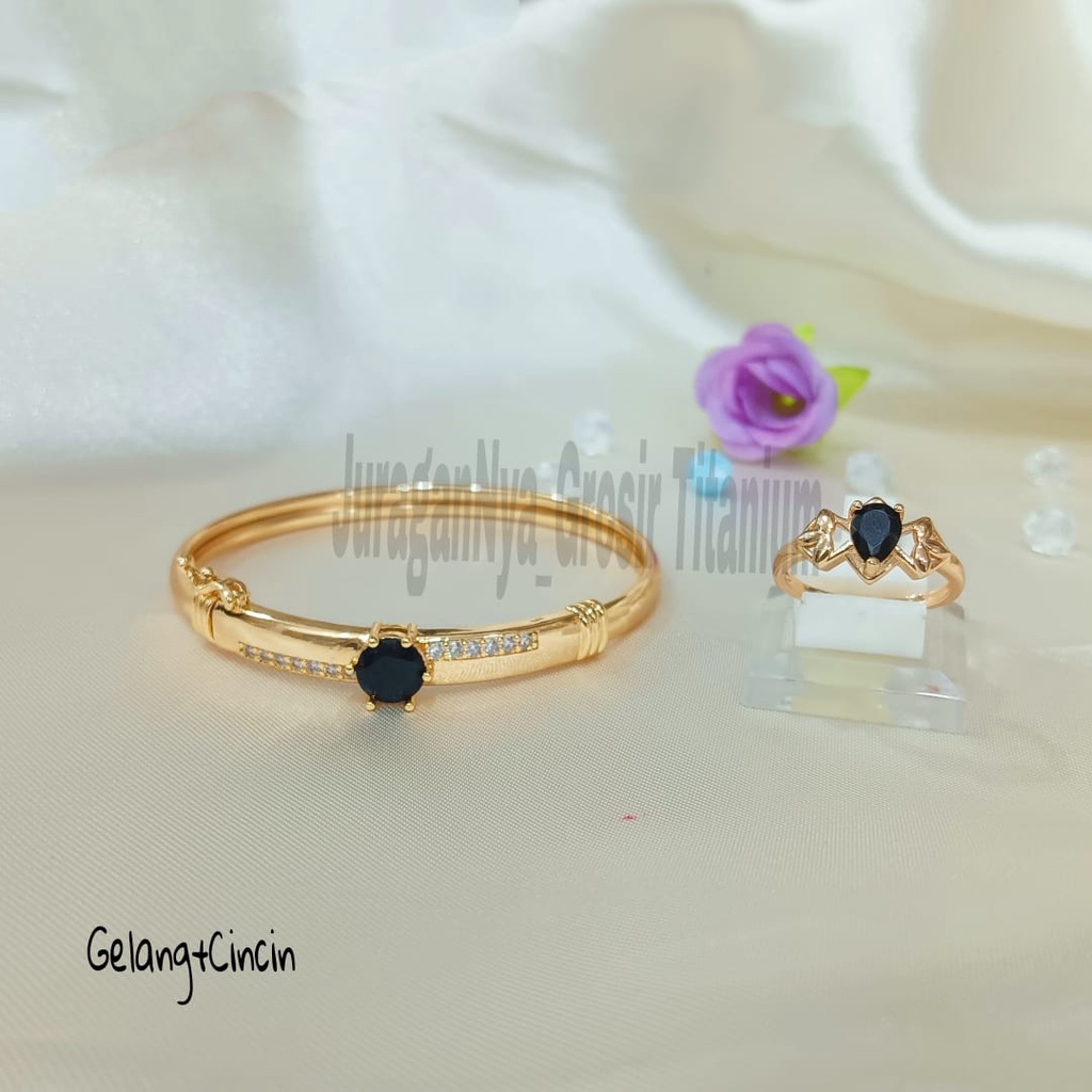 SET DEWASA Titanium KRISTAL HITAM SUPER perhiasan fashion Korea anti karat&amp;anti luntur