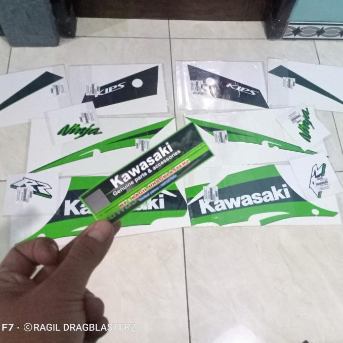 striping stiker set ninja rr old SE hijau 2009 original Kawasaki