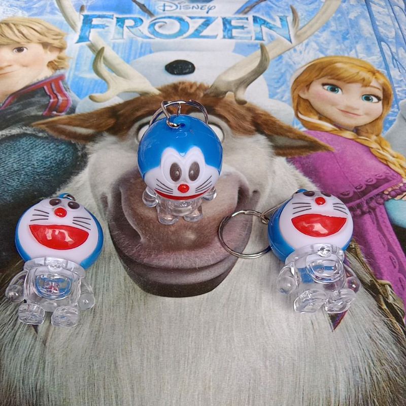 Gantungan Kunci Doraemon Lampu