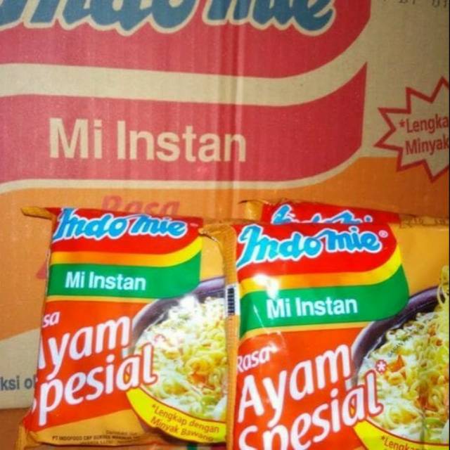 

Indomie kuah ayam spesial
