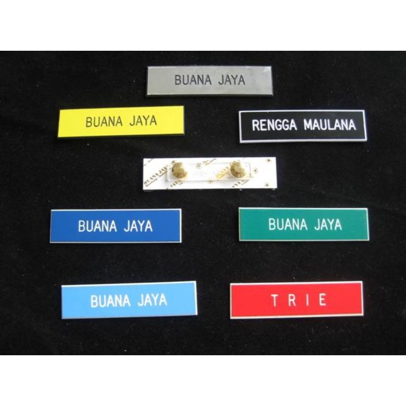 

name tag paku standar hitam putih dan warna
