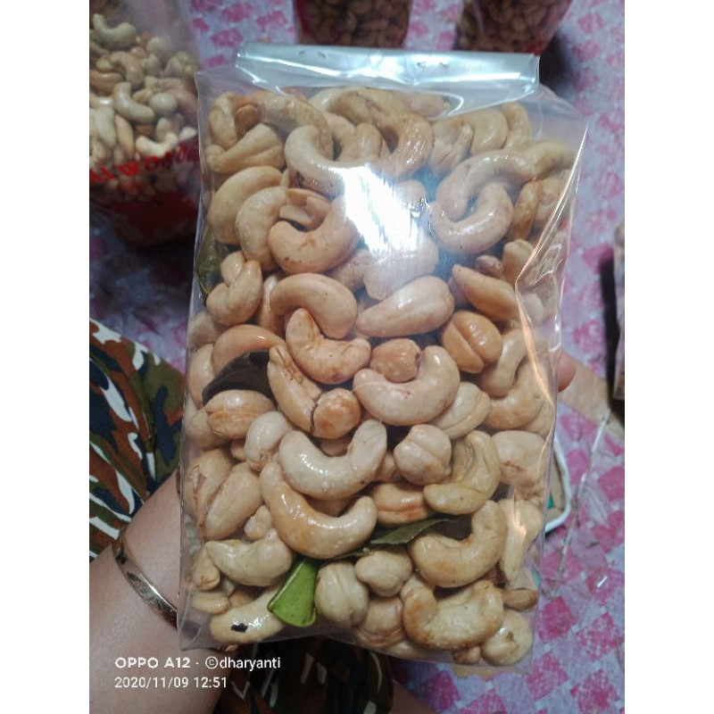 

kacang mete goreng kemasan 1000g