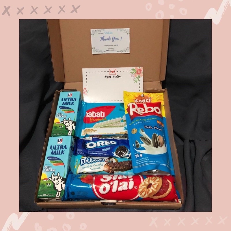 

SNACKBOX VARIAN BIRU (contoh request customer)