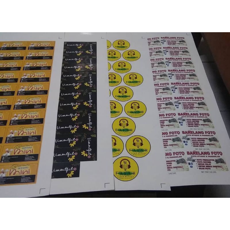 

Sticker Chromo Haft Cut