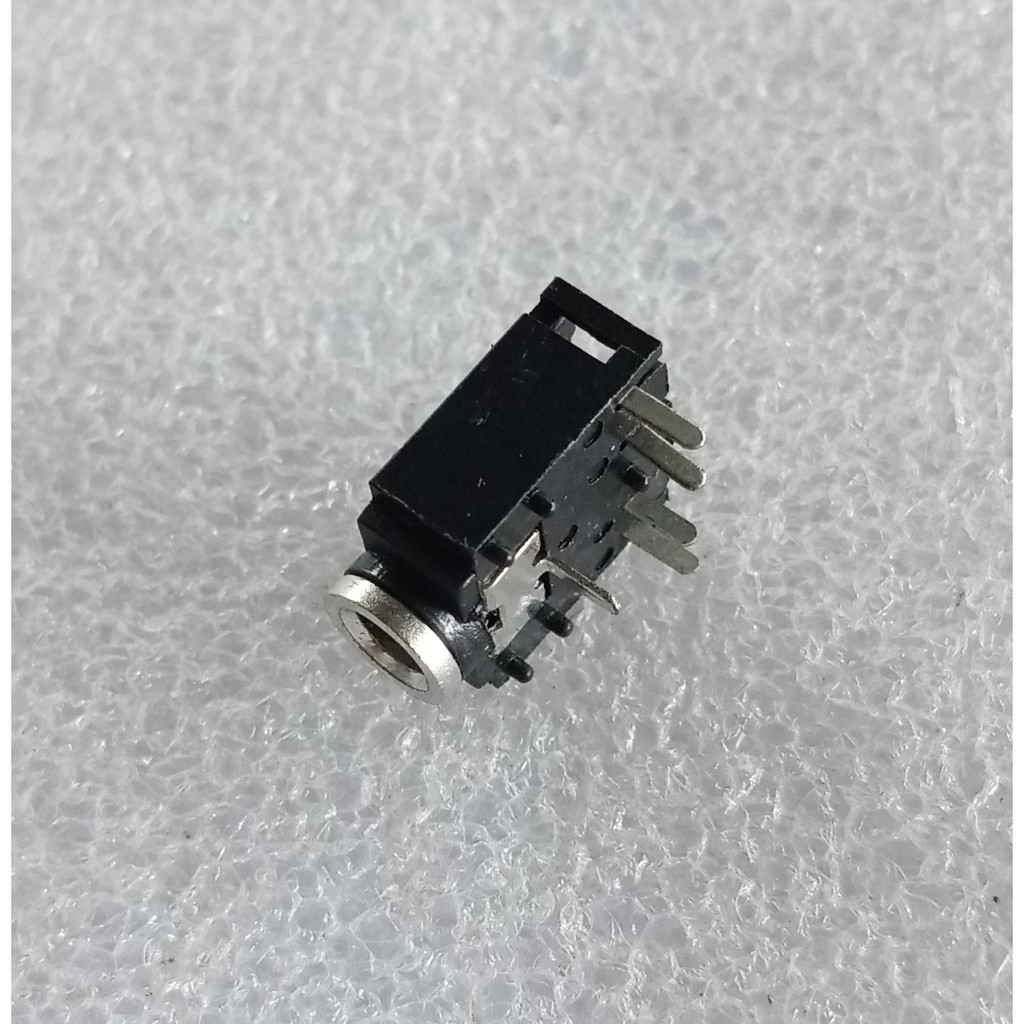 Soket Audio Stereo 3.5mm 5pin 3F07