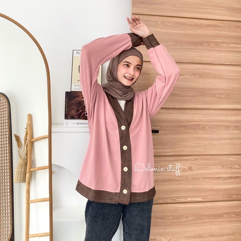 Radelia knit cardy